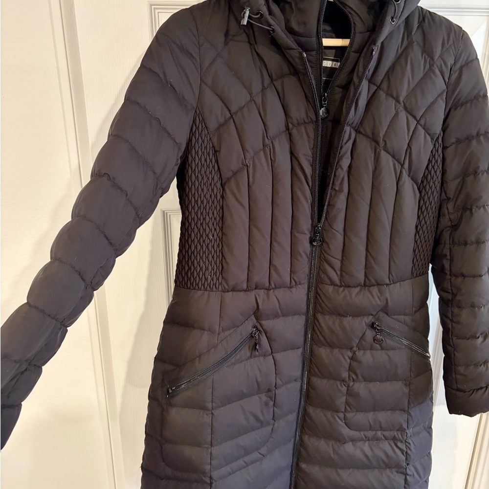 Bernardo Quilted Down Coat – Black, Hooded, Mixed Media Panels, Size M - Picture 4 of 9